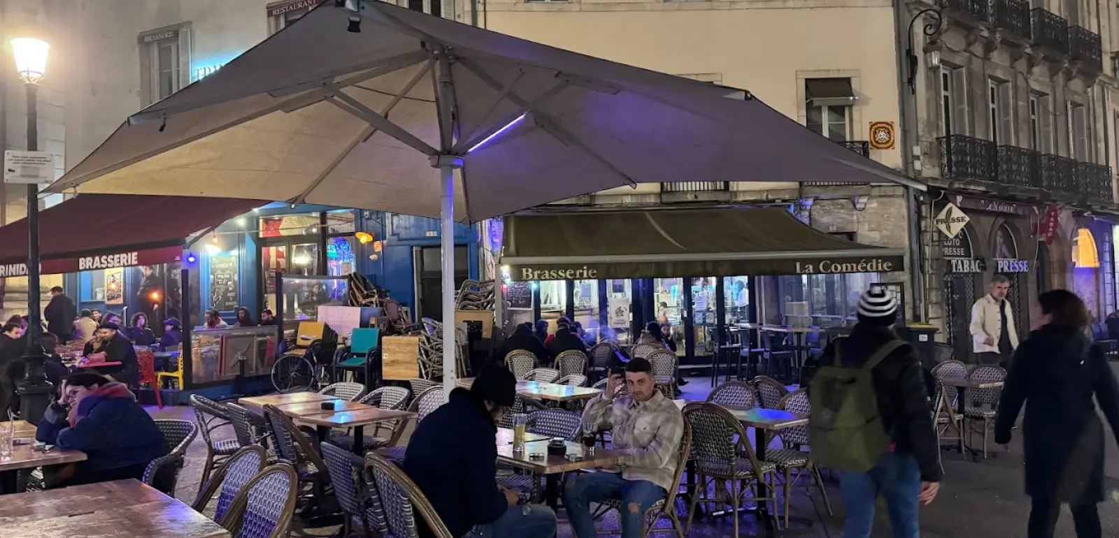 la-comedie-dijon-header-faq